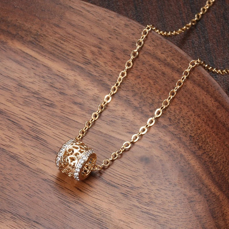 Flower Wheel Pendant Necklace with Crystals